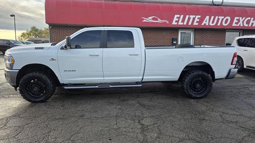 2021 RAM 2500 Big Horn Crew Cab 4x4 8' Box