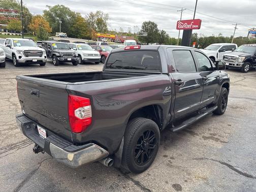 2018 Toyota Tundra SR5
