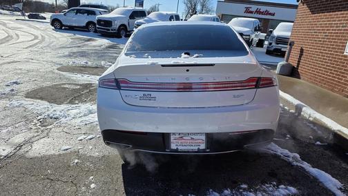 2018 Lincoln MKZ Select