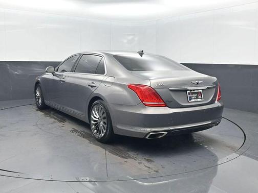San Simeon Gray 2018 Genesis G90 Premium