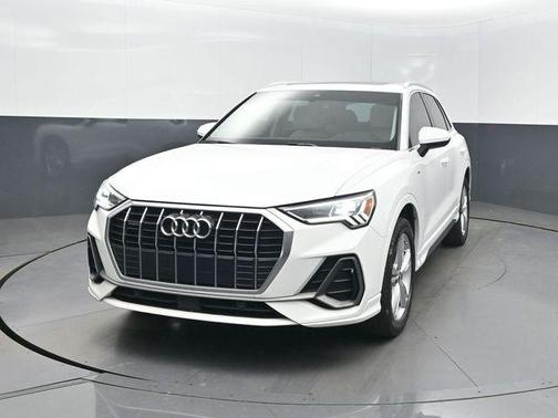 2019 Audi Q3 2.0T S line Premium Plus