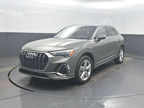 2021 Audi Q3 45 S line Premium