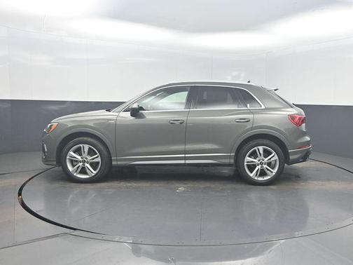 2021 Audi Q3 45 S line Premium