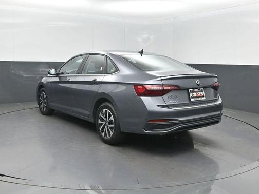 Platinum Gray Metallic 2023 Volkswagen Jetta 1.5T S