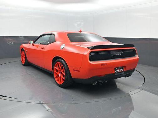 2016 Dodge Challenger R/T Scat Pack