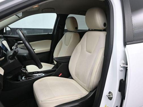 Summit White 2020 Buick Encore GX Select