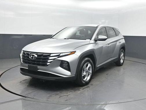 2022 Hyundai TUCSON SE