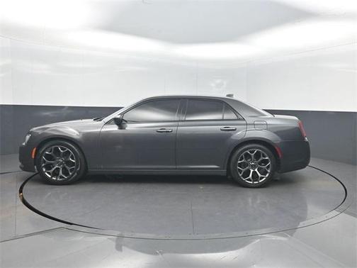 2019 Chrysler 300 S