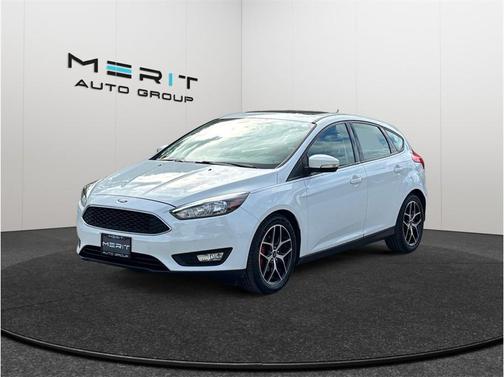 White 2017 Ford Focus SEL