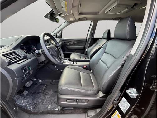 2022 Honda Pilot Touring 7-Passenger