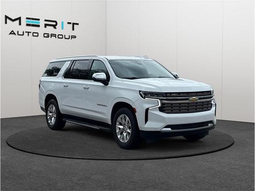 White 2021 Chevrolet Suburban Premier
