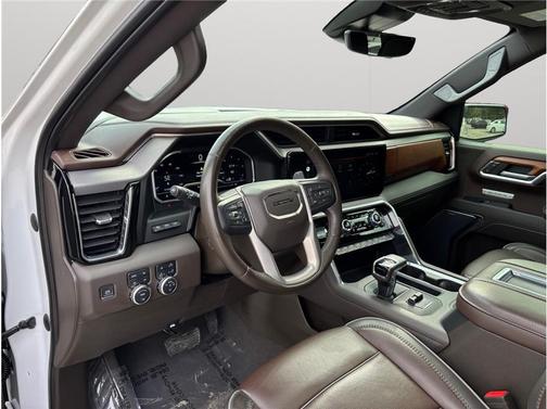 White 2022 GMC Sierra 1500 Denali