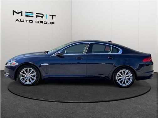 Dark Sapphire 2015 Jaguar XF 2.0T Premium