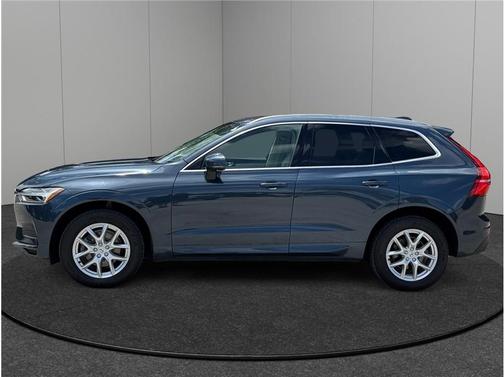 2020 Volvo XC60 T5 Momentum