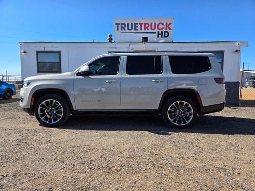 2022 Jeep Wagoneer Series III 4x4