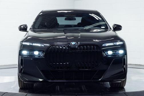 2023 BMW 760 760i xDrive