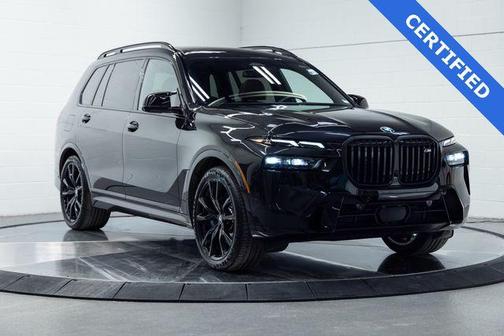 2023 BMW X7 M60i