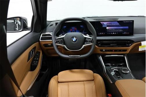 2025 BMW 330 i xDrive