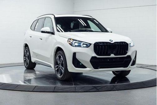 Alpine White 2026 BMW X1 xDrive28i