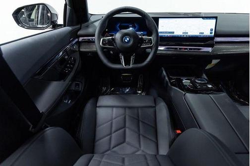 2026 BMW i5 xDrive40