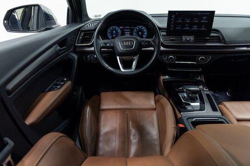 2022 Audi Q5 45 S line Prestige