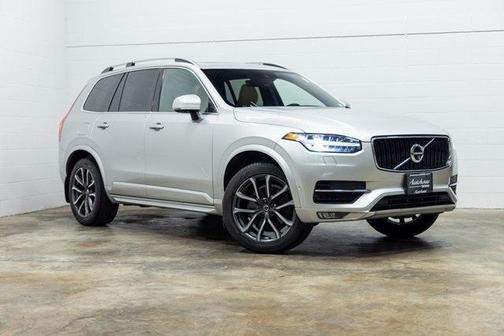 2018 Volvo XC90 T6 Momentum