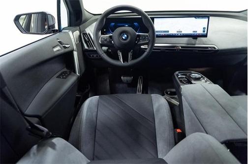 2026 BMW iX xDrive45