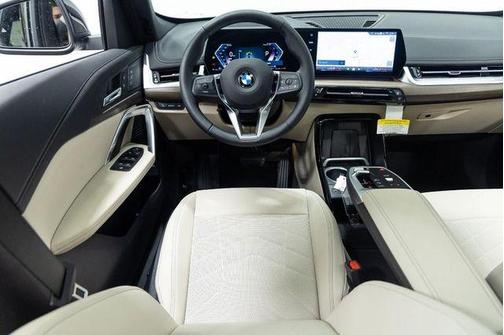 Black Sapphire Metallic 2025 BMW X1 xDrive28i