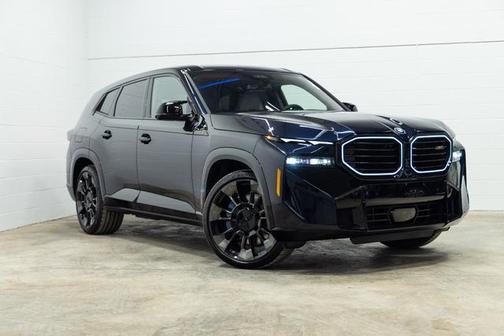 2025 BMW XM Base