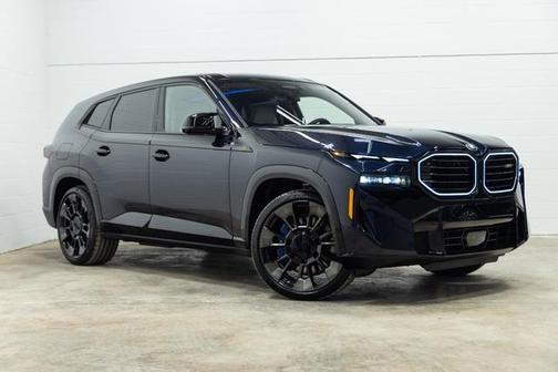 2025 BMW XM Base