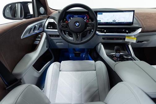2025 BMW XM Base