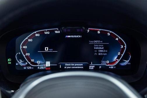 2023 BMW M550 i xDrive