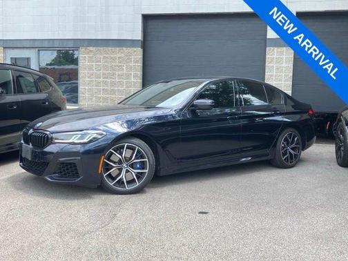 Carbon Black Metallic 2023 BMW 540 i xDrive