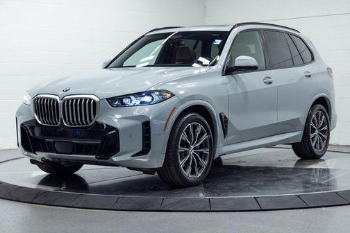 Brooklyn Gray Metallic 2024 BMW X5 xDrive40i