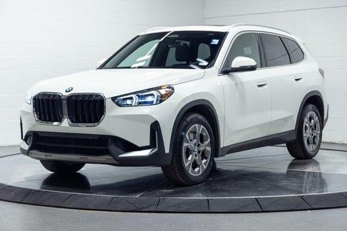 Alpine White 2023 BMW X1 xDrive28i