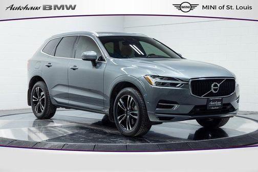 2018 Volvo XC60 Recharge Plug-In Hybrid T8 Momentum