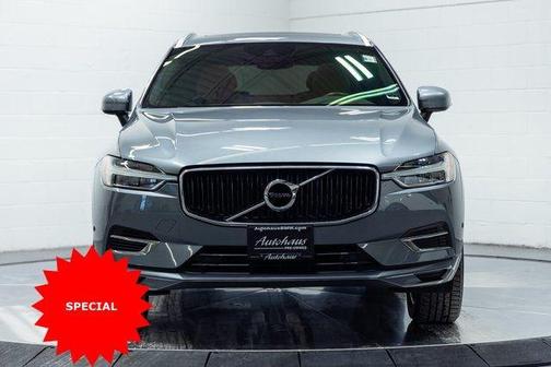 2018 Volvo XC60 Recharge Plug-In Hybrid T8 Momentum