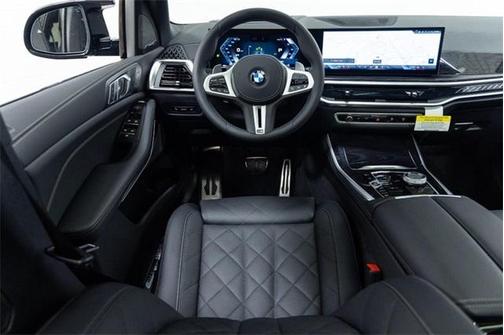 2026 BMW X5 M60i