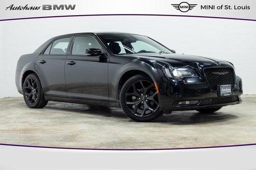 2022 Chrysler 300 S