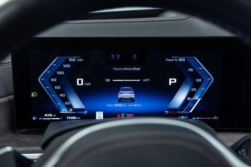 2025 BMW X7 M60i
