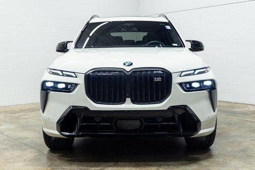 2025 BMW X7 M60i
