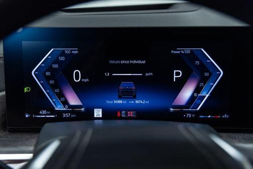 Black Sapphire Metallic 2025 BMW X7 xDrive40i