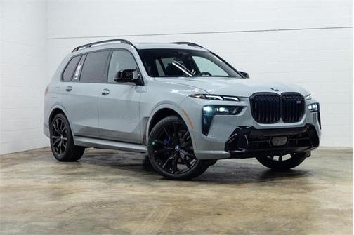 2025 BMW X7 M60i