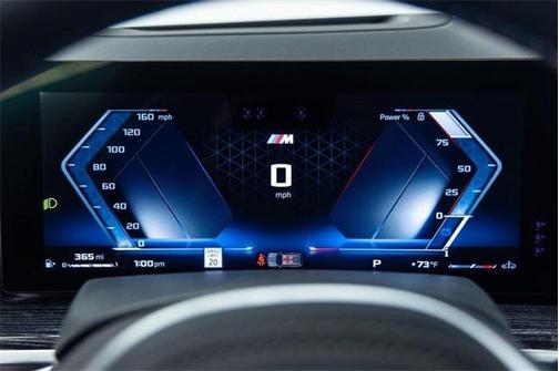 2025 BMW X7 M60i