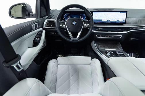 Alpine White 2024 BMW X5 xDrive40i
