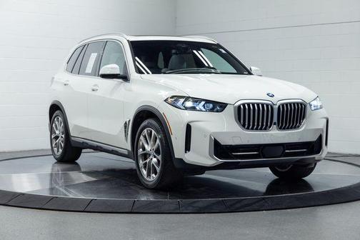 Alpine White 2024 BMW X5 xDrive40i