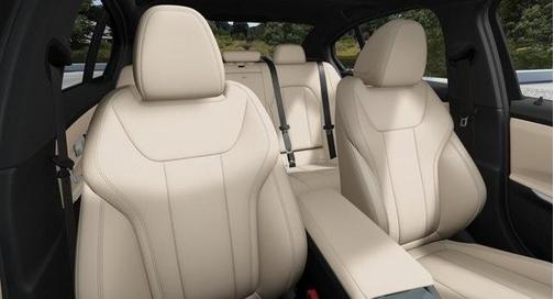 2026 BMW 330 I XDrive NA