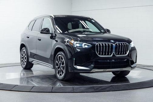 Black Sapphire Metallic 2025 BMW X1 xDrive28i