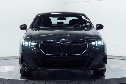 2026 BMW 550e xDrive