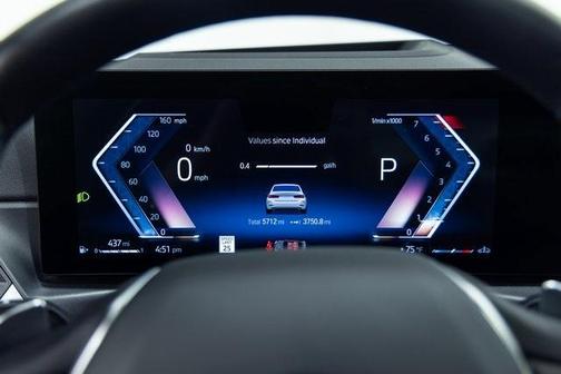 2023 BMW 330 i xDrive
